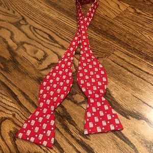 Vineyard Vines Stars and Flags Bow Tie